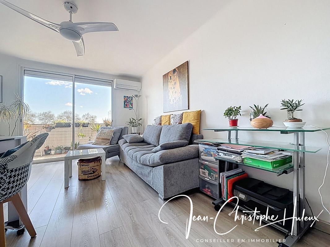 NIMES 30900 NIMES Bel appartement P3 Lumineux avec sa place deparking 3