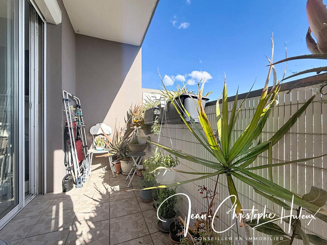 NIMES 30900 NIMES Bel appartement P3 Lumineux avec sa place deparking 8