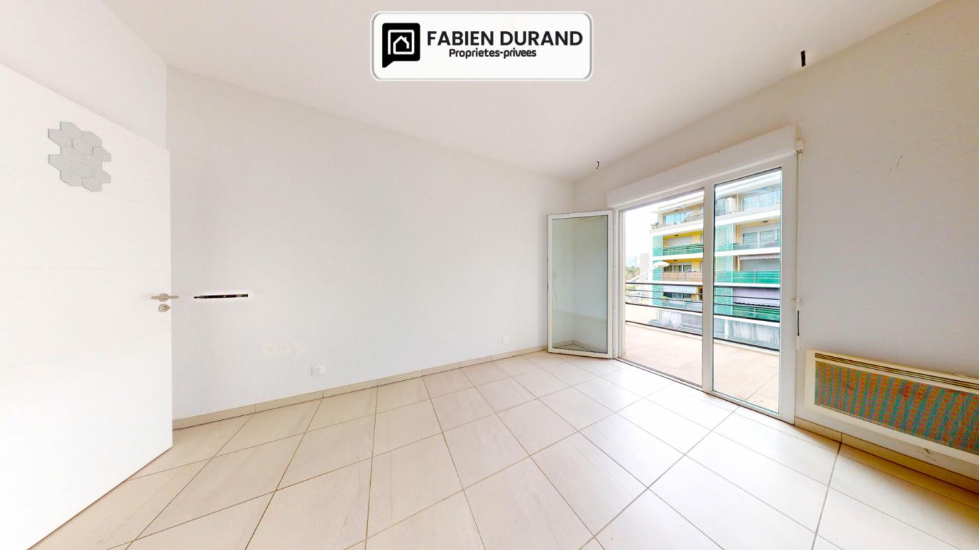 NICE Nice Ouest Appartement 2 pièces avec grande terrasse et parking 11