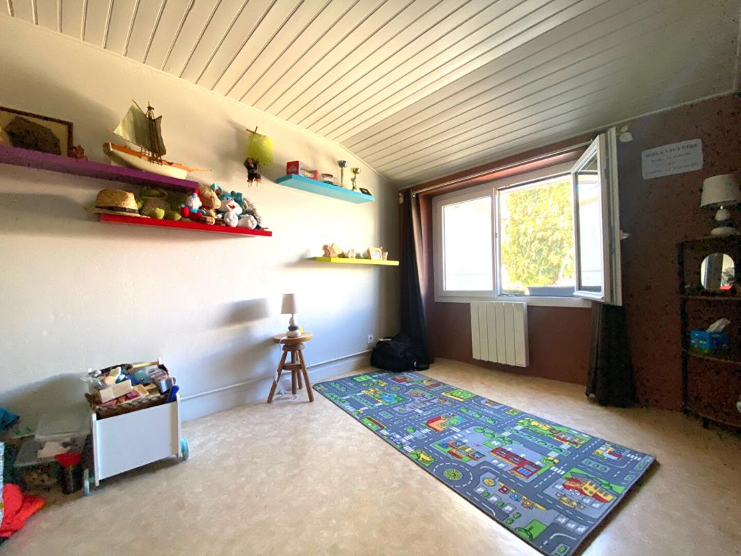 SAINTE-PAZANNE MAISON PLAIN PIED - 2 CHAMBRES - 44680 SAINTE PAZANNE BUDGET 208 000  HAI 10