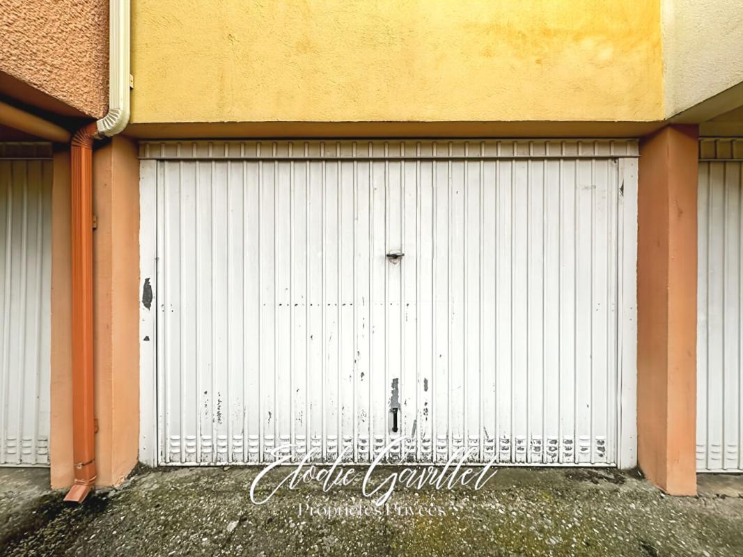 CARCASSONNE Garage de 17 m² dans résidence à Carcassonne 3