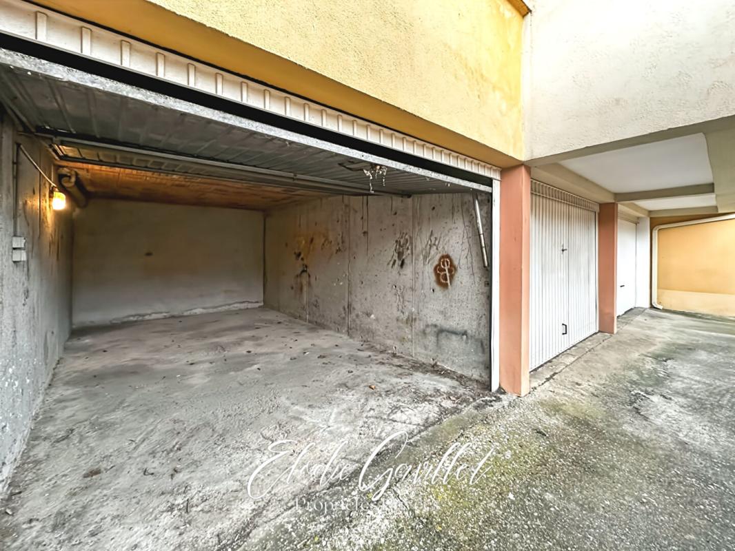 CARCASSONNE Garage de 17 m² dans résidence à Carcassonne 2