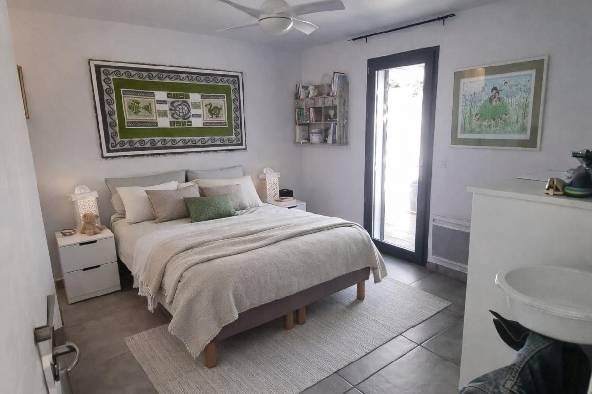 BANDOL DUPLEX INVERSE CONTEMPORAIN AVEC VUE MER PANORAMIQUE 3