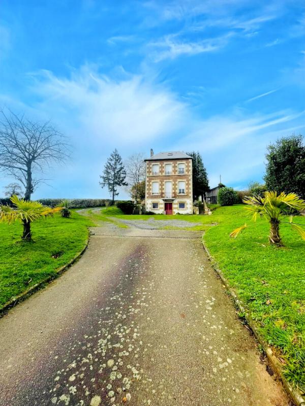 SAINT-SAMSON Maison de Maître avec grand jardin clos ? La vie à la campagne, les pieds dans le bourg 8