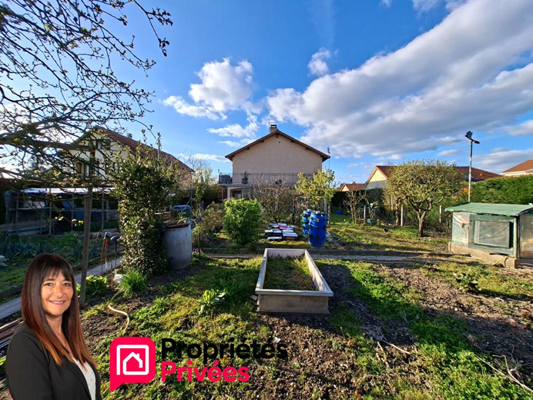 LE COTEAU Maison Le Coteau 177 m² - idéal artisan 10