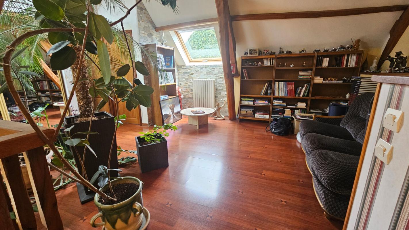 HOUDAN Houdan 12 mn / Maison de charme en parfait état de 147 m2 habitable 11