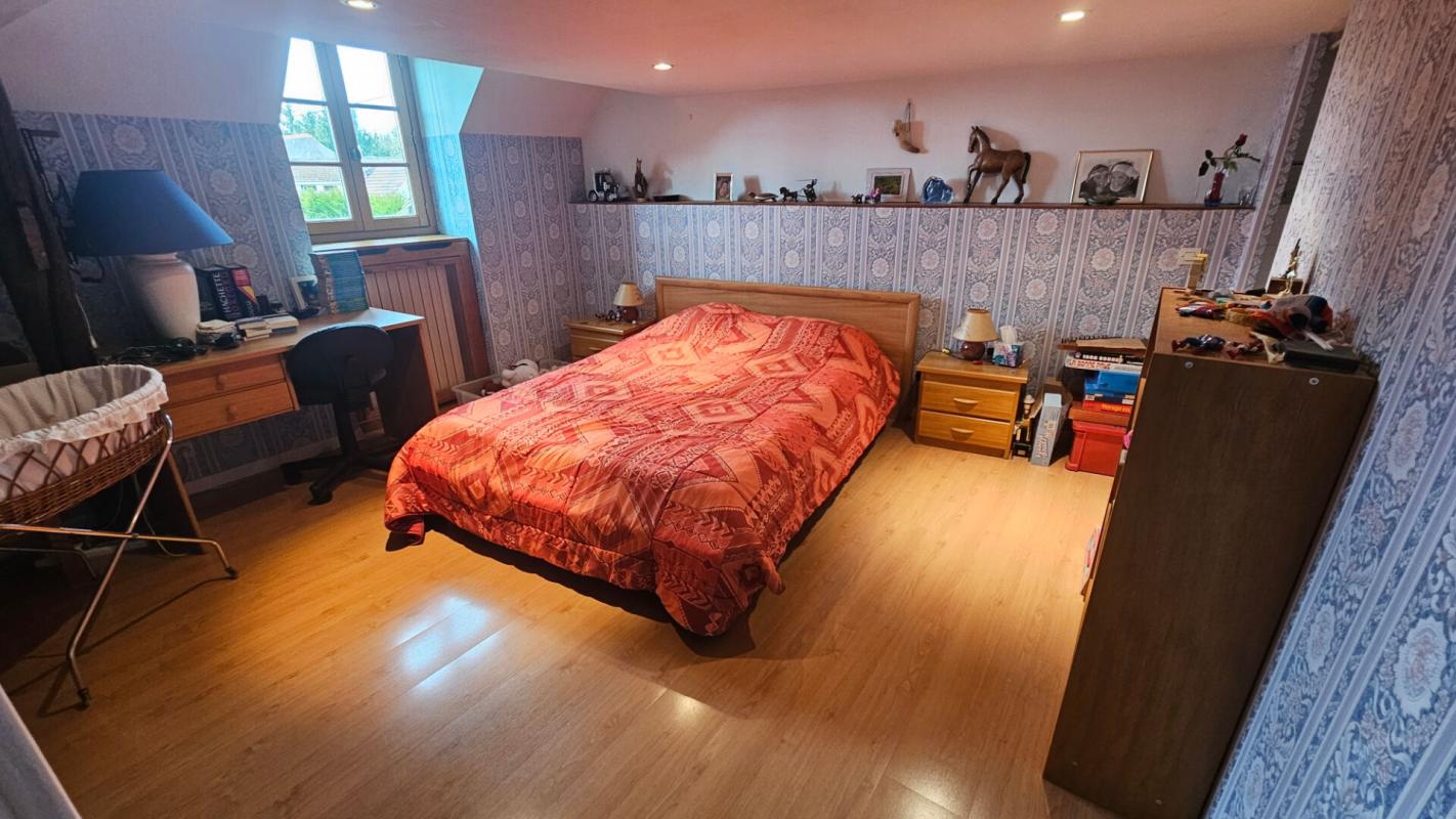 HOUDAN Houdan 12 mn / Maison de charme en parfait état de 147 m2 habitable 15