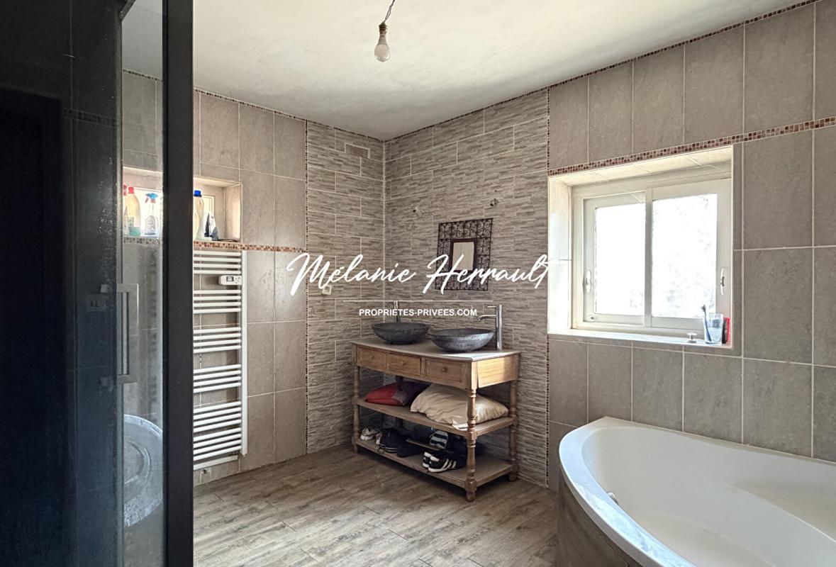 NEUVILLE-SUR-SARTHE Maison semi-mitoyenne - 5 chambres - Neuville sur Sarthe (72190) 5