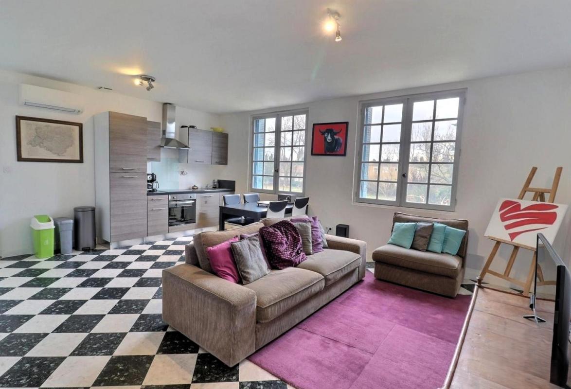 CABANNES Mas rénové en campagne 200m² habitables avec jardin, piscine et garage 12