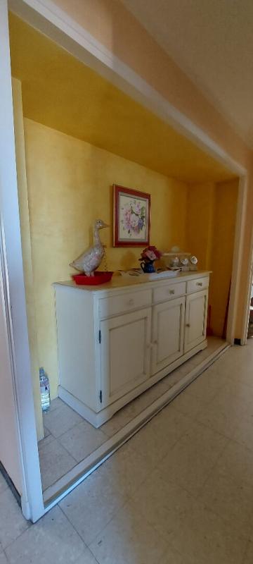 NIMES 30.GARD.NIMES. Appartement traversant de106 m² avec terrasse dans résidence sécurisée, quartier Saint Césaire 9