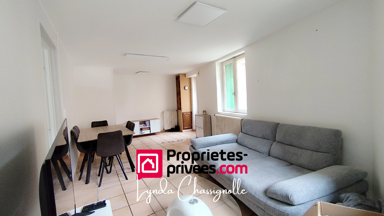 PERREUX Maison de village - rénovée et isolée - Perreux 3