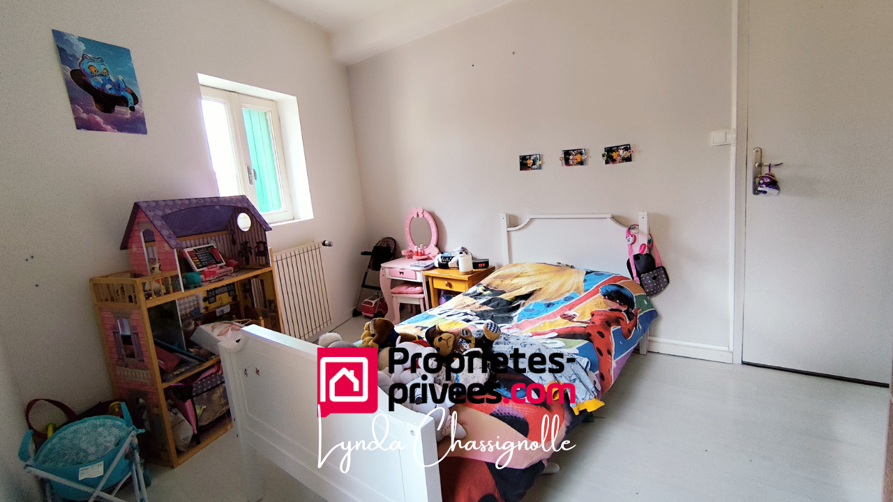 PERREUX Maison de village - rénovée et isolée - Perreux 6