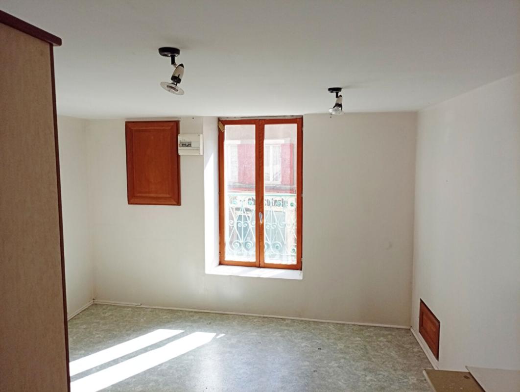 LE MONASTIER-SUR-GAZEILLE Charmante maison 6 pièces, 96m² au Monastier Sur Gazeille 4