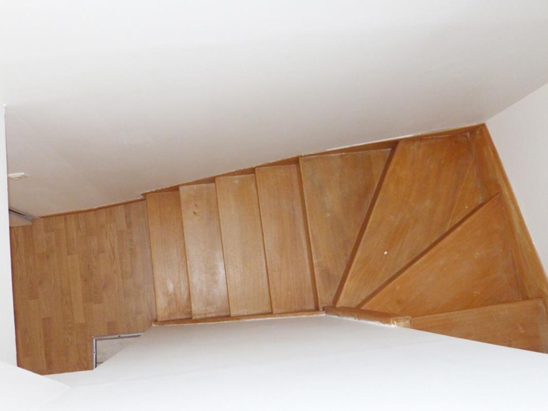 LE MONASTIER-SUR-GAZEILLE Charmante maison 6 pièces, 96m² au Monastier Sur Gazeille 8