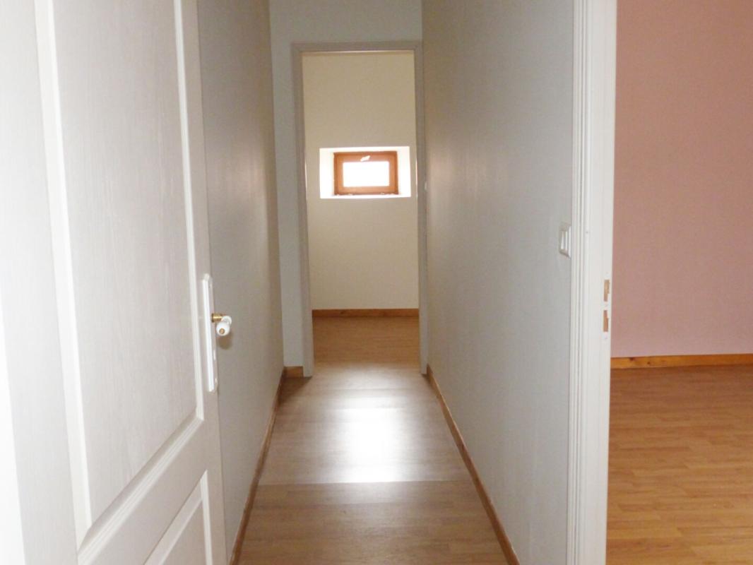 LE MONASTIER-SUR-GAZEILLE Charmante maison 6 pièces, 96m² au Monastier Sur Gazeille 9