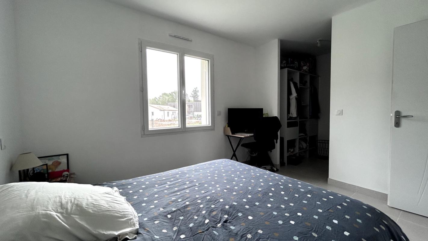 SAINT-JULIEN-L'ARS ST JULIEN L'ARS - PLAIN-PIED RÉCENT 2024 ? LUMIÈRE, CONFORT & VIE TOUT SIMPLEMENT IDÉALE 10