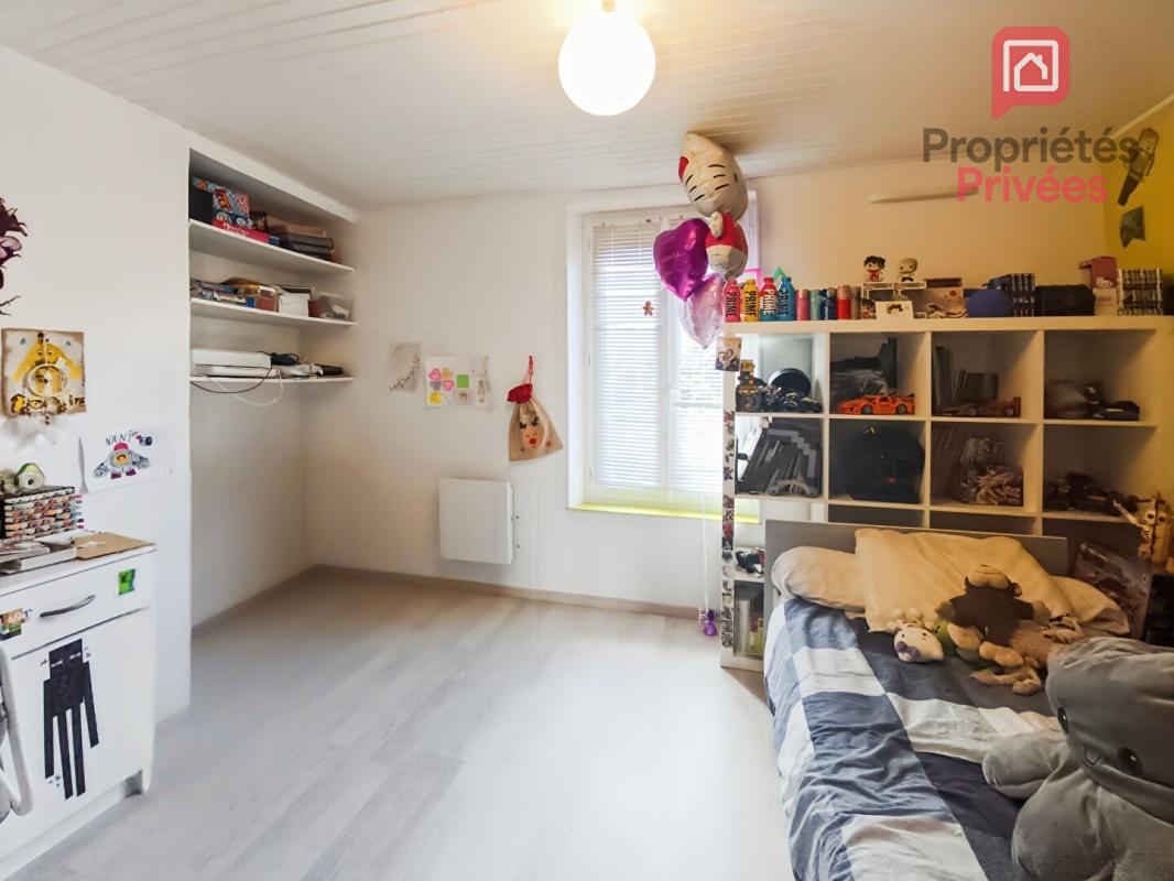 MAIZIERES-LA-GRANDE-PAROISSE Maison Maizieres La Grande Paroisse 3 chambres, terrain, grange, grenier 13