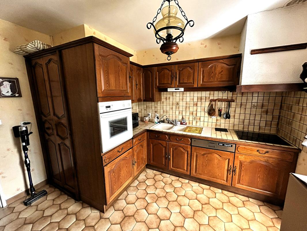 MARINES MARINES MEME. PAVILLON INDIVIDUEL DE PLAIN-PIED DE 82 M² PLUS UNE VERANDA DE 24.5 M² SUR UN TERRAIN DE500 M² 10