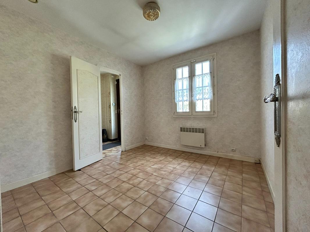 MARINES MARINES MEME. PAVILLON INDIVIDUEL DE PLAIN-PIED DE 82 M² PLUS UNE VERANDA DE 24.5 M² SUR UN TERRAIN DE500 M² 14