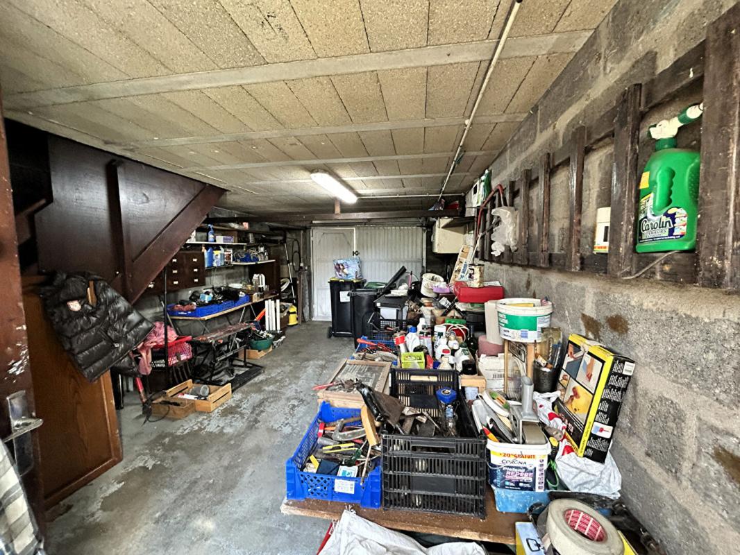 MARINES MARINES MEME. PAVILLON INDIVIDUEL DE PLAIN-PIED DE 82 M² PLUS UNE VERANDA DE 24.5 M² SUR UN TERRAIN DE500 M² 17