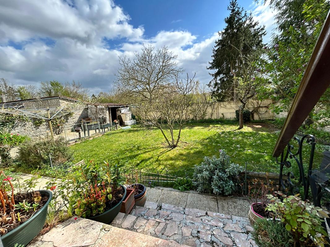 MARINES MARINES MEME. PAVILLON INDIVIDUEL DE PLAIN-PIED DE 82 M² PLUS UNE VERANDA DE 24.5 M² SUR UN TERRAIN DE500 M² 6