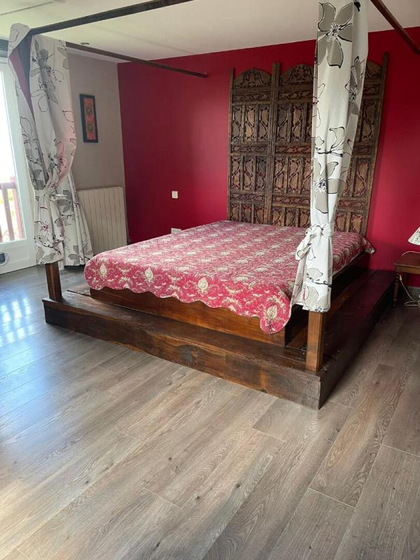 SAINT-BONNET-ELVERT Maison Saint Bonnet Elvert 11 pièce(s) 384 m2 10