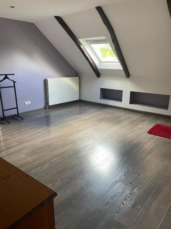 SAINT-BONNET-ELVERT Maison Saint Bonnet Elvert 11 pièce(s) 384 m2 12