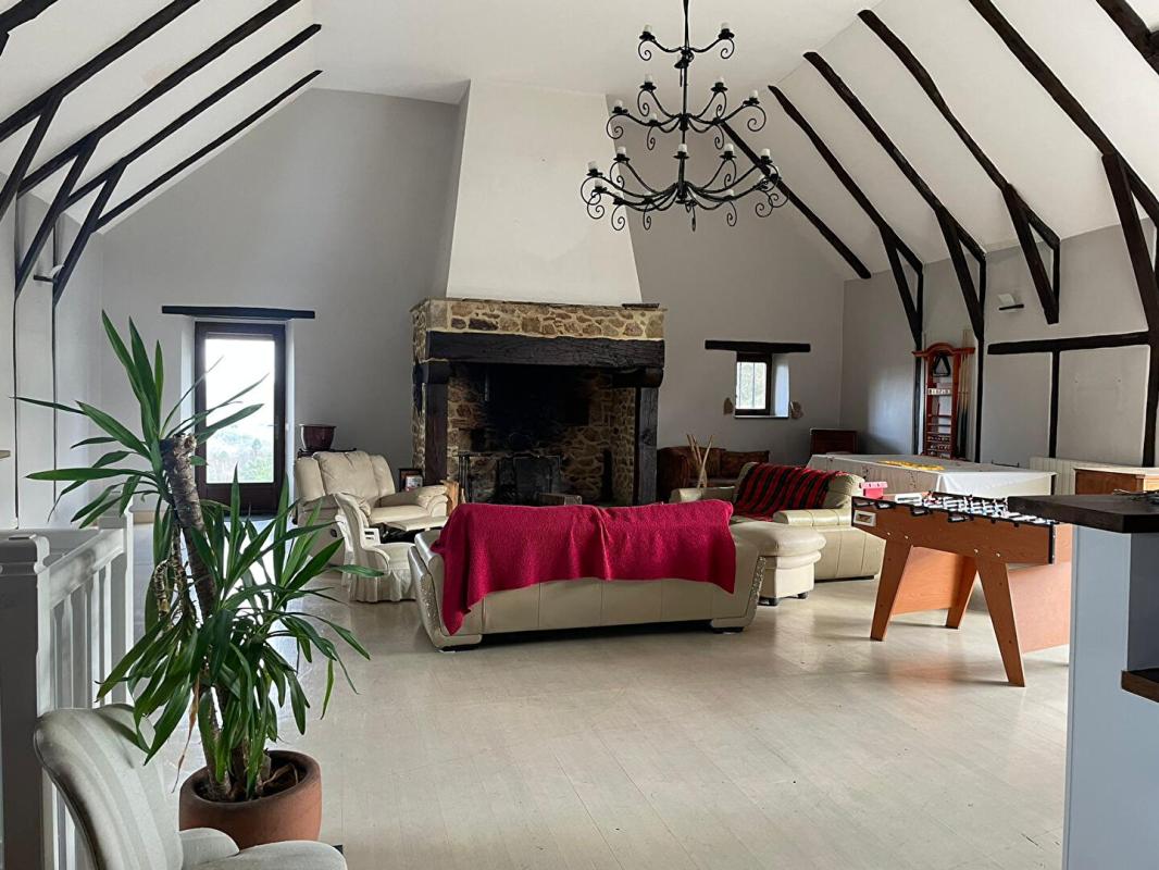 SAINT-BONNET-ELVERT Maison Saint Bonnet Elvert 11 pièce(s) 384 m2 7