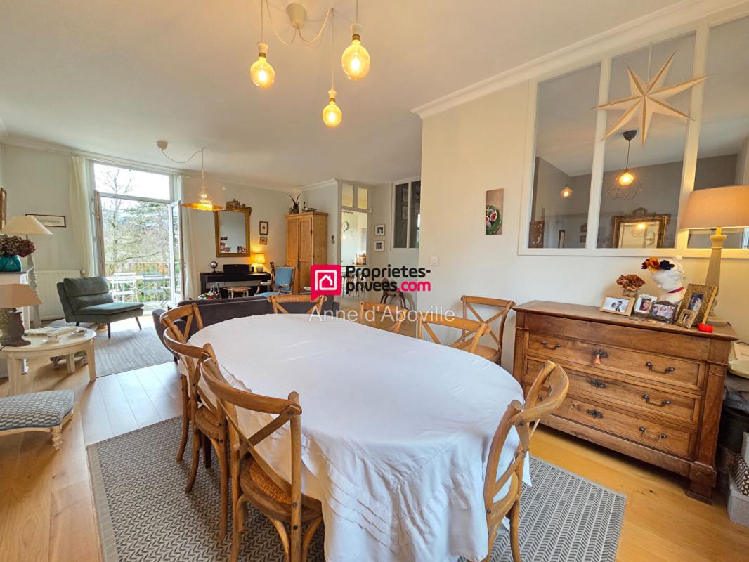 TASSIN-LA-DEMI-LUNE Maison Tassin La Demi Lune 7 pièce(s) 169 m2 2