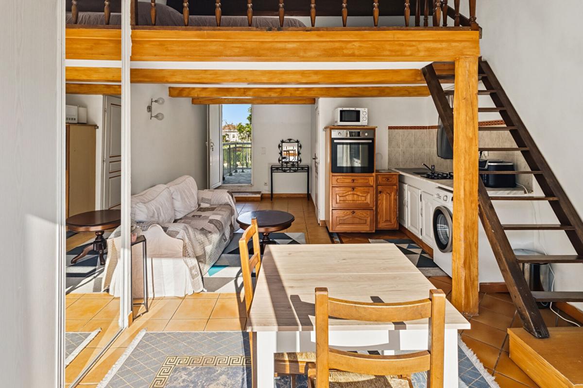 COGOLIN En exclusivité Maison avec piscine à vendre + T2 + studio à Cogolin 12