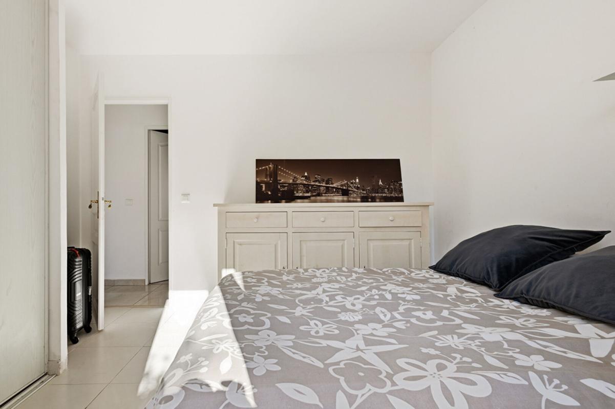 COGOLIN En exclusivité Maison avec piscine à vendre + T2 + studio à Cogolin 8