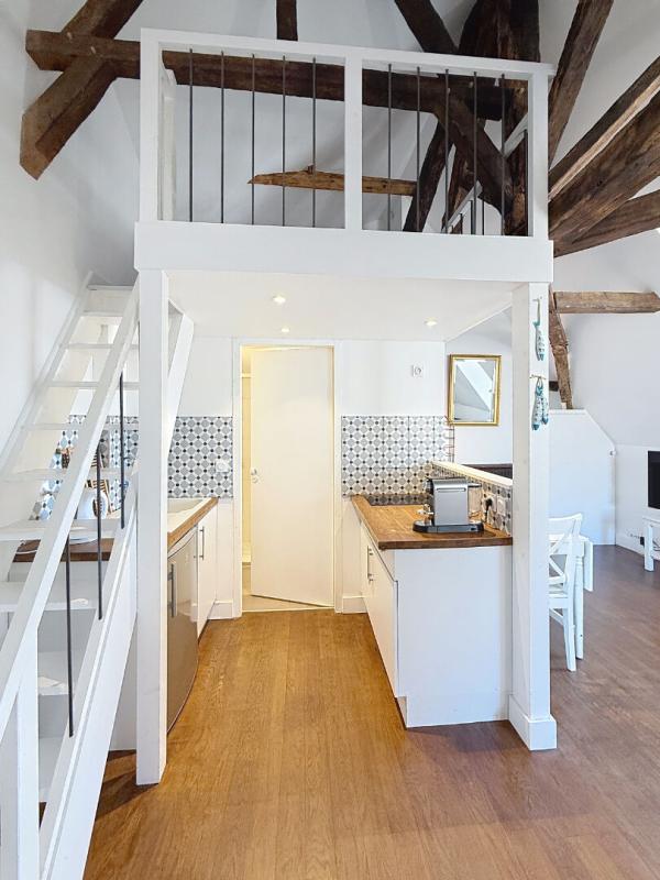 VANNES RARE. Vannes Port. Dernier étage avec vue imprenable sur le port et la Place Gambetta 6