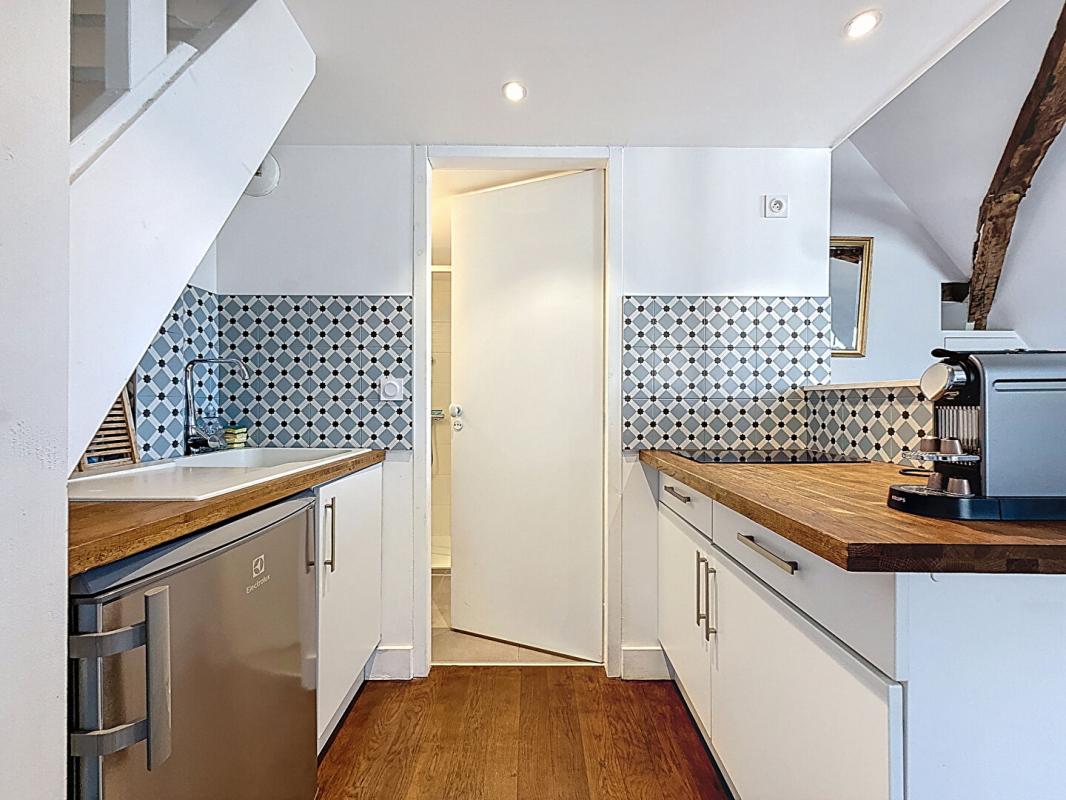 VANNES RARE. Vannes Port. Dernier étage avec vue imprenable sur le port et la Place Gambetta 7