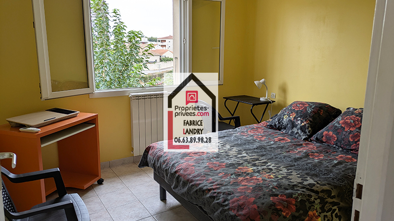 BOMPAS Villa 3 faces 3 chambres avec piscine quartier calme 9