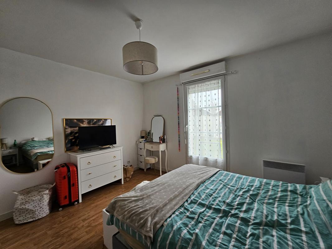 SARAN Appartement duplex 3 pièces, 68 m², Jardinet, 2 parkings 8