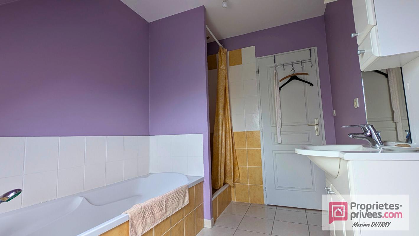 CHATEAU-RENAULT Maison 7 pièces 191m² 16