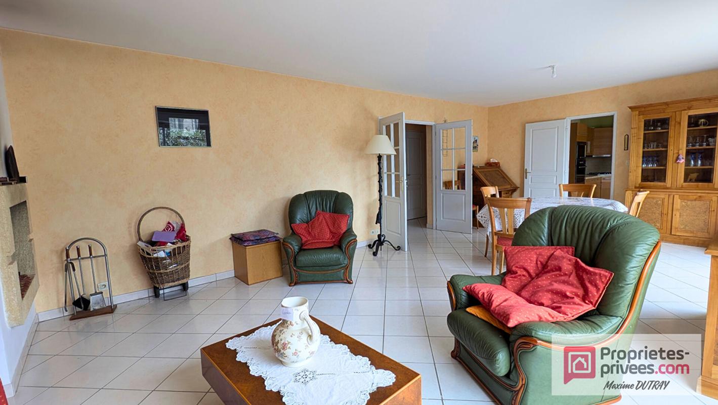 CHATEAU-RENAULT Maison 7 pièces 191m² 3