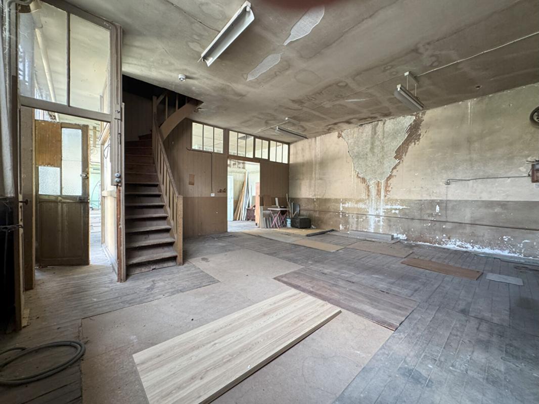 TOURS EXCLUSIVITE A VENDRE TOURS 37000 Maison type Loft Tours 5 pièces 300 m2 COUR / JARDIN 7