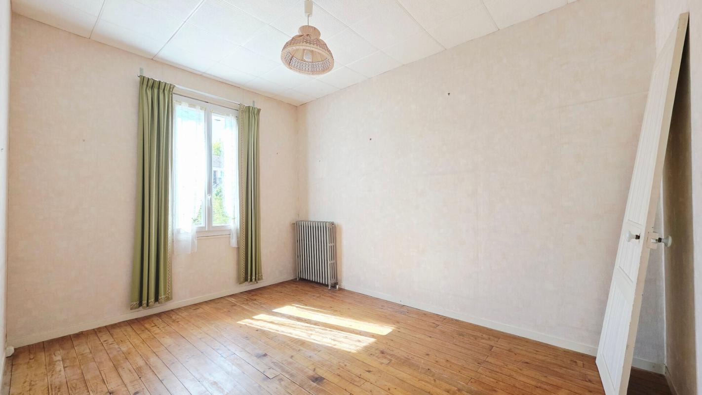 BOURGES BOURGES MAISON 5 PIECES 135M² GARAGE JARDIN 6