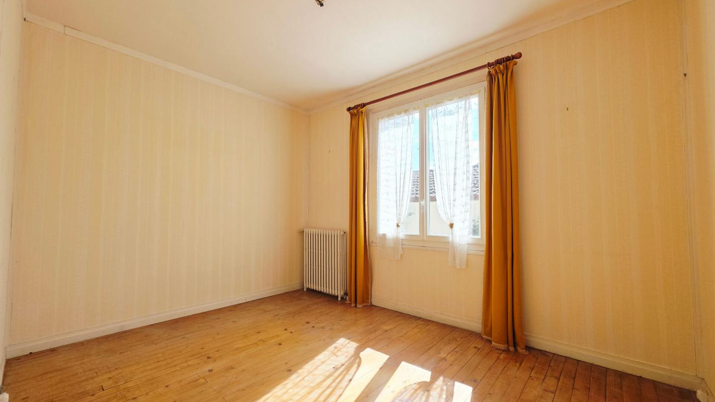 BOURGES BOURGES MAISON 5 PIECES 135M² GARAGE JARDIN 8