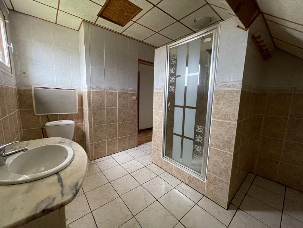 NOGENT-SUR-VERNISSON Pavillon  8 pièces 6 chambres 11