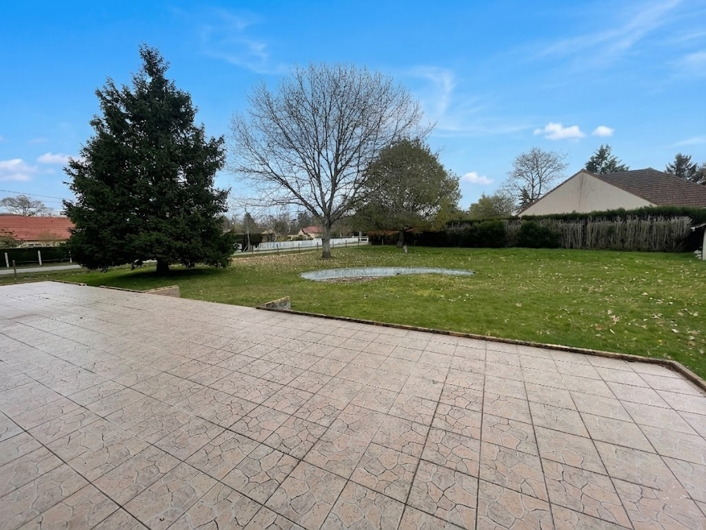 NOGENT-SUR-VERNISSON Pavillon  8 pièces 6 chambres 14