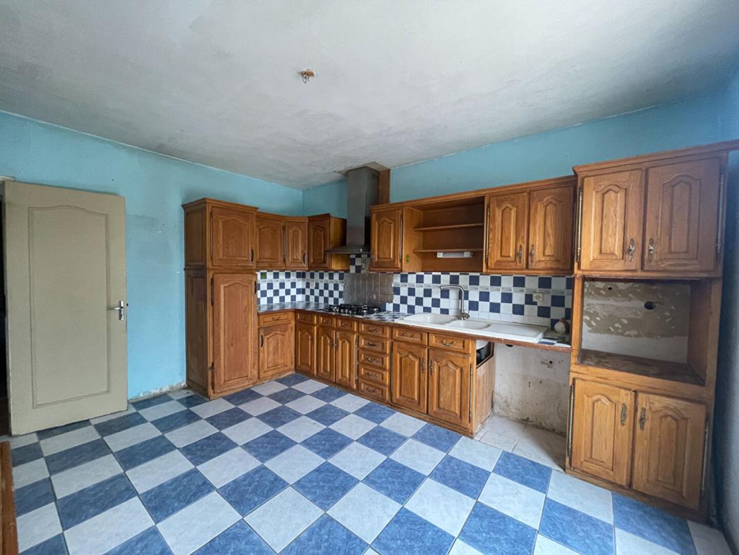 NOGENT-SUR-VERNISSON Pavillon  8 pièces 6 chambres 6