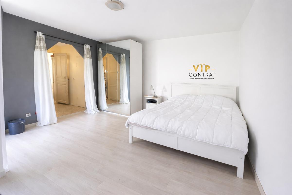 STAINS EXCLUSIVITES - RARE À STAINS -Maison 196 m² + Dépendance - 6 chambres - Fort potentiel 18