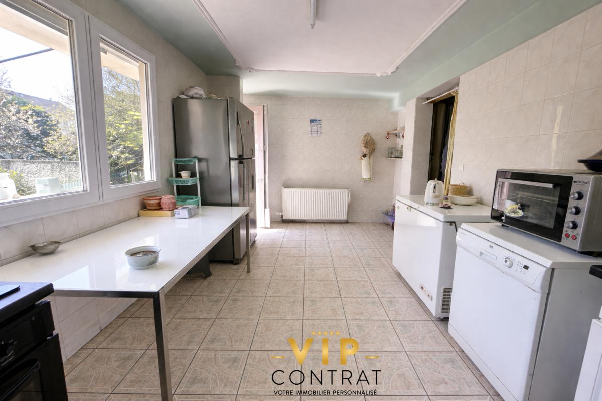 STAINS EXCLUSIVITES - RARE À STAINS -Maison 196 m² + Dépendance - 6 chambres - Fort potentiel 5