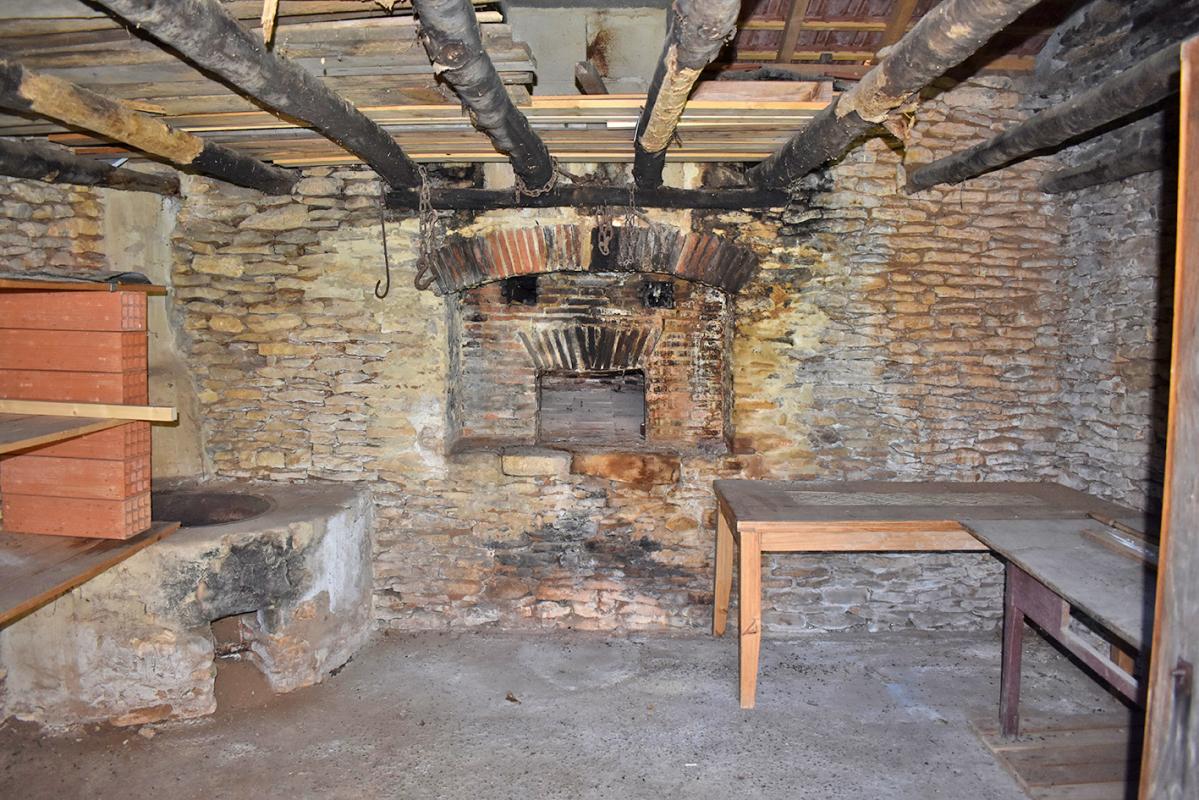 SAINT-CREPIN-ET-CARLUCET Maison SAINT CREPIN ET CARLUCET 7 pièce(s) 139 m2 13