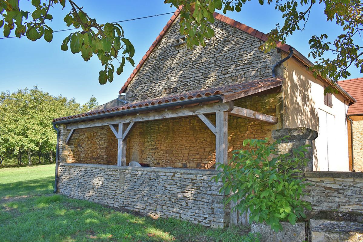 SAINT-CREPIN-ET-CARLUCET Maison SAINT CREPIN ET CARLUCET 7 pièce(s) 139 m2 6