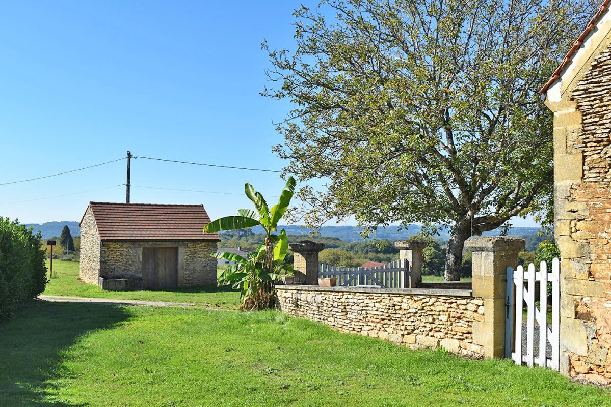 SAINT-CREPIN-ET-CARLUCET Maison SAINT CREPIN ET CARLUCET 7 pièce(s) 139 m2 8