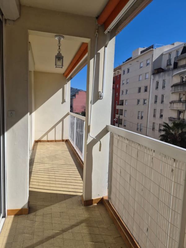 MARSEILLE-10E-ARRONDISSEMENT Appartement Marseille 4 pièce(s) 97 m2 avec extérieur 5