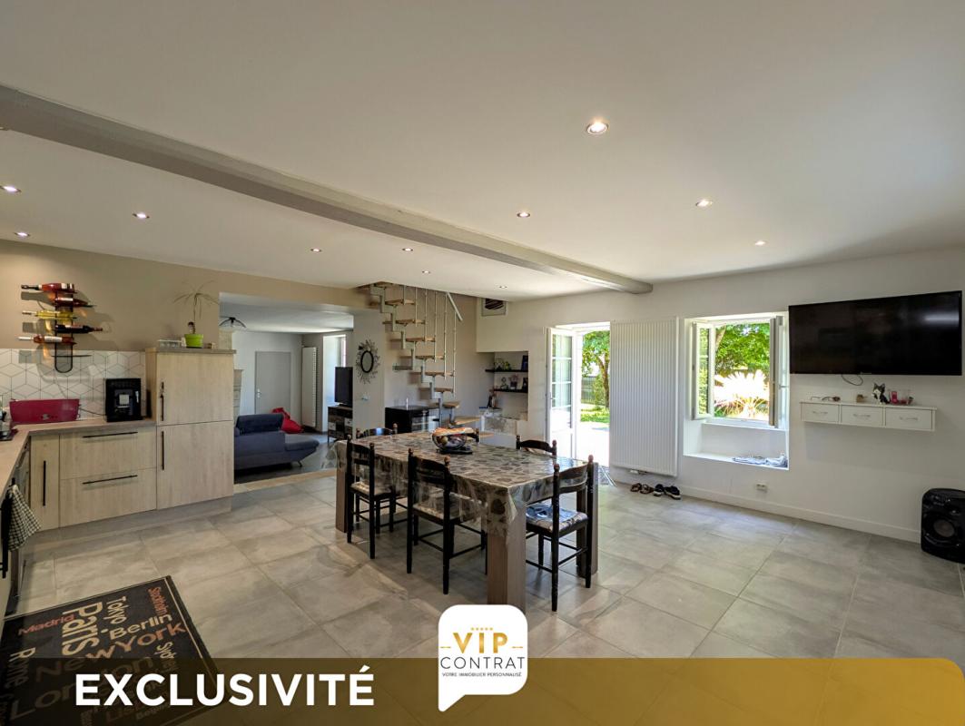 ROUFFIAC Ensemble immobilier 2 maisons charentaise + parc arboré + GARANTIE PROTEC+ 12 MOIS INCLUS ! 13